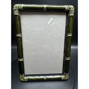 Tigo Picture Frames FRAME Size 4.5 BY 6.5  picture size 4x6. heavy. Over 1 pound
